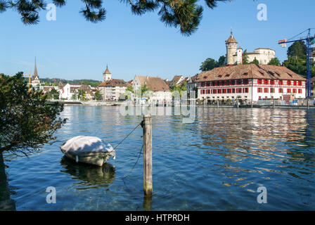 Schaffhausen, Svizzera - 27 August 2008: la bellissima città medievale di Sciaffusa e il fiume Reno, Svizzera Foto Stock