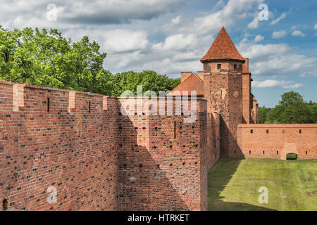 Il Castello dell'Ordine Teutonico in Malbork fu sede del Gran Maestro dell'Ordine Teutonico, Pomerania, Polonia, Europa Foto Stock