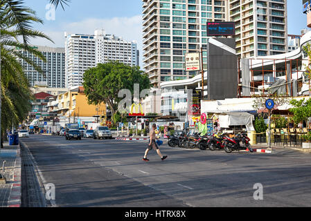 Centro di Pattaya. Beach Road, Pattaya, Thailandia, Sud-Est Asiatico. Foto Stock