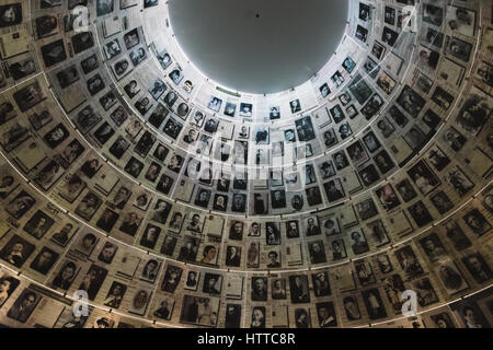 Hall di nomi a Yad Vashem - il memoriale dell'Olocausto a Gerusalemme, Israele Foto Stock