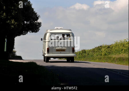 1972 VW Bay Window camper Foto Stock