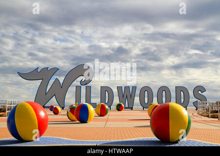 Wildwoods segno di benvenuto su Wildwood, NJ boardwalk, STATI UNITI D'AMERICA Foto Stock