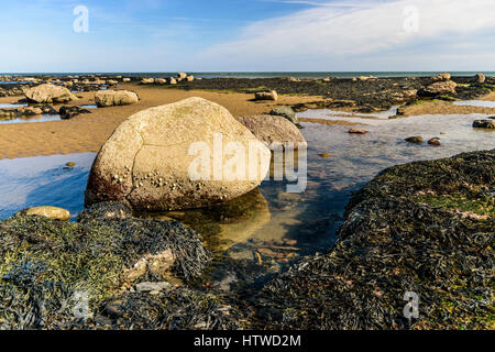 Bassa marea a Robin cappe bay North Yorkshire Foto Stock