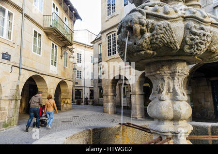 Praza do Campo piazza nel centro storico della città di Lugo, Galizia, Spagna, Europa Foto Stock