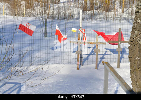 Luogo memoriale al 2010 Polish Air Force Tu-154 crash al sito tragedia di Smolensk. Foto Stock