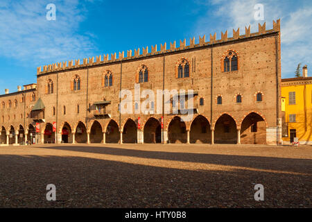 Incredibile palazzo ducale nella città di Mantova Foto Stock