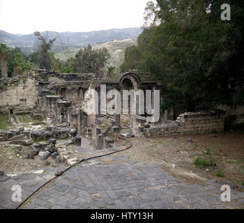 Rovine romane di Hamat Gader, Golan, Israele, Hamat Gader ha 4 sorgenti di acqua minerale. Altre attrazioni sono un sito archeologico con recon Foto Stock