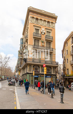 Las Ramblas, e la Casa Bruno Cuadros da Josep Vilaseca, Barcellona. Spagna. Foto Stock