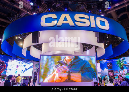 LAS VEGAS - Jan 08 : La Casio stand al CES show tenutosi a Las Vegas il gennaio 08 2017 , il CES è il leader mondiale nel settore del consumatore-electronics Show. Foto Stock