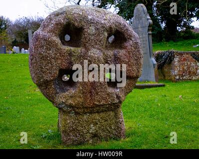 Medieval 'Ruota' testa croce, Porthilly Foto Stock