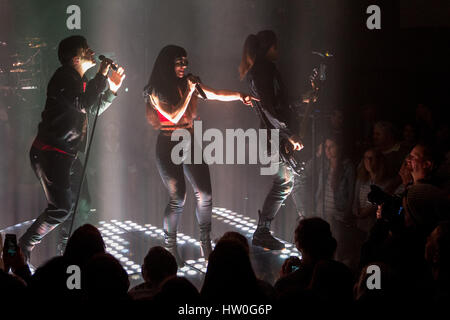 Chicago, Illinois, Stati Uniti d'America. Xv Mar, 2017. NEIL PERRY, KIMBERLY PERRY e REID PERRY della Band Perry durante il loro il mio male immaginazione tour presso il Lincoln Hall in Chicago, Illinois Credit: Daniel DeSlover/ZUMA filo/Alamy Live News Foto Stock