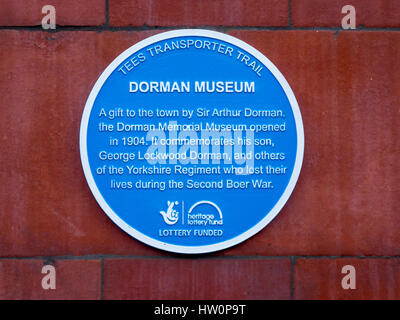 Tees transporter trail targa blu sul museo dorman middlesbrough presentato alla città da Sir Arthur dorman nel 1904 Foto Stock