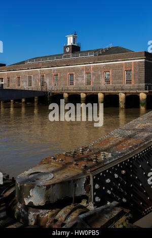 Solo la restante parte di Tilbury Riverside stazione ferroviaria, chiuso nel 1992. In precedenza i treni passeggeri trasportati da e per la traversata in traghetto Foto Stock