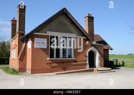 Husborne Crawley Sala Lettura, Husborne Crawley, Bedfordshire, reca la data del 1894. La sala di lettura è un attraente edificio distintivo. Foto Stock