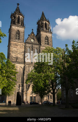 La Cattedrale di Magdeburgo fu costruito a partire dal 1207 sulle rovine di vecchie chiese fondata nel 937 dall'imperatore tedesco Ottone I il Grande Foto Stock