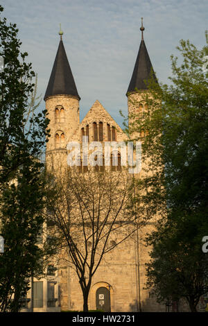 Il monastero Unser Lieben Frauen è stato trovato nell'anno 1015 a Magdeburgo. Per lunghi anni fu un Premonstratensians Abbey. Das Kloster Unser L Foto Stock