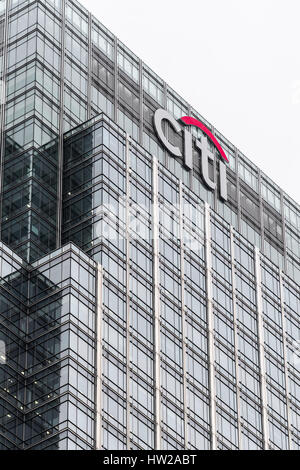 Il Citi bank building a Canary Wharf, uno di Londra due quartieri finanziari. Foto Stock