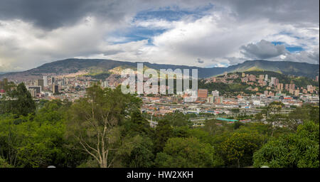 Panoramica vista aerea di Medellin, Colombia Foto Stock