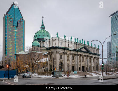 Maria Regina del mondo cattedrale sulla neve - Montreal, Quebec, Canada Foto Stock