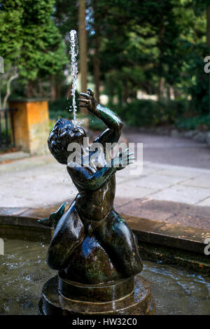 Fontana al Haveselskabets pacifica hanno, dal lato dei giardini di Frederiksberg, Copenaghen, Danimarca Foto Stock