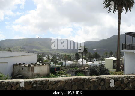 Vista sui giardini con vasche di acqua in Haria, Lanzarote Foto Stock