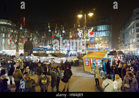 Mercato di Natale. Budapest Ungheria, Europa sud-orientale Foto Stock