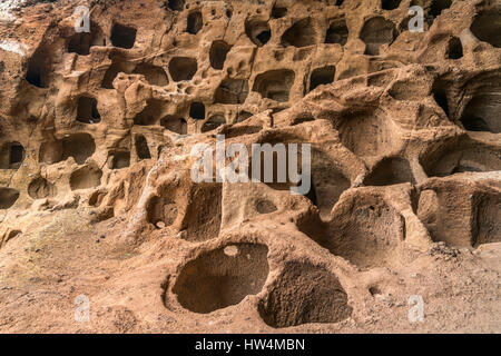 Höhlen der historischen Getreidespeicher Cenobio de Valeron, Santa María de Guia, Insel Gran Canaria, Kanarische isole, Spanien | pre-ispanici coll Foto Stock