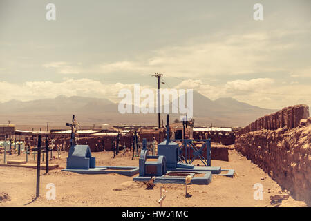 San petro de Atacama, Cile - 25 novembre 2014. Il cimitero si trova a est di antofagasta e attira i turisti con il nativo di rovine nelle vicinanze. Foto Stock