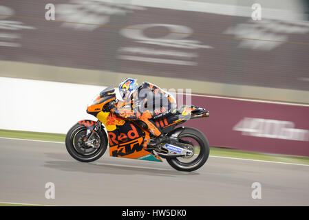 Xii Marzo 2017, circuito di Losail. Il Qatar Bradley Smith che corre per la KTM durante la giornata finale del Qatar MotoGP test invernali a Losail International C Foto Stock