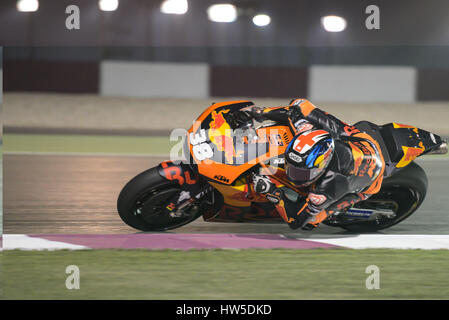 Xii Marzo 2017, circuito di Losail. Il Qatar Bradley Smith che corre per la KTM durante la giornata finale del Qatar MotoGP test invernali a Losail International C Foto Stock