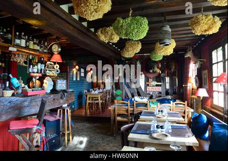 Francia, Calvados, Pays d'Auge, Pierrefitte En Auge, Auberge des Deux Tonneaux Foto Stock