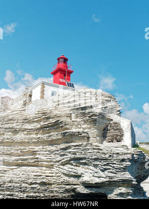 Faro su una scogliera, Bonifacio, Corsica, Francia Foto Stock