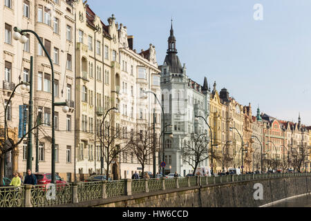 Edifici di Masarykovo nabrezi, Nove Mesto, Praga, Repubblica Ceca, Europa Foto Stock