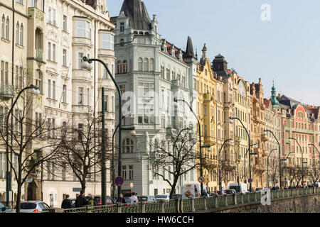 Edifici di Masarykovo nabrezi, Nove Mesto, Praga, Repubblica Ceca, Europa Foto Stock