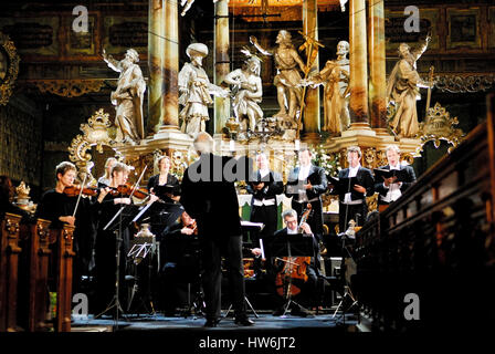 Direttore britannico Sir John Eliot Gardiner,Sir John Eliot Gardiner, foto Kazimierz Juewicz, Foto Stock