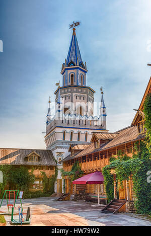 Il complesso iconica "Cremlino di Izmailovo' aka Izmailovskiy Cremlino, un centro culturale a Mosca, Russia Foto Stock