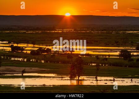 Madagascar, regione di Menabe, Miandrivazo, fiume Tsiribihina Foto Stock