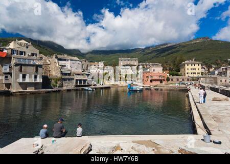 Francia, Haute Corse, Le Cap Corse, Erbalunga, porto cittadino Foto Stock