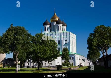 Russia, Pskovskaya oblast di Pskov, Pskov il Cremlino e la Cattedrale della Trinità Foto Stock