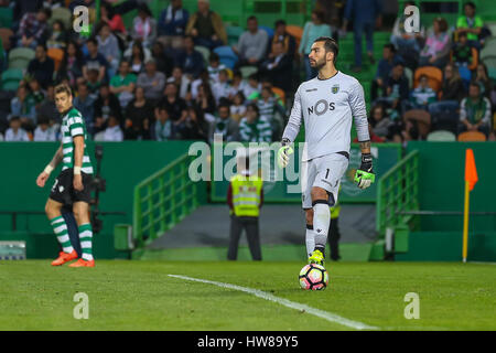 Lisbona, Portogallo. Il 18 marzo, 2017. Portiere SportingÕs dal Portogallo Rui Patricio (1) in azione durante il gioco Sporting CP v CD Nacional © Alexandre de Sousa/Alamy Live News Foto Stock