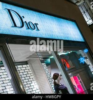 Inghilterra, London, Mayfair, Dior finestra boutique Foto Stock