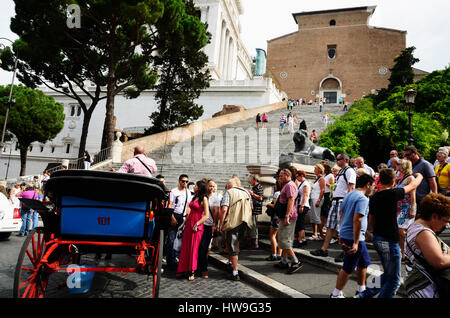 Cordonata passi fino alla Basilica di Santa Maria in Ara Coeli. Roma, Lazio, l'Italia, l'Europa. Foto Stock