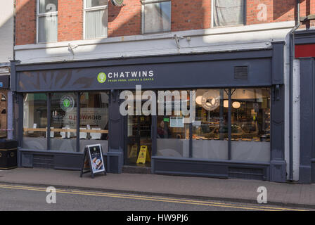 Chatwins Bakery Cafe e Castello di San Llangollen uno dei 20 punti vendita di proprietà e gestito da Chatwins basato in Nantwich Foto Stock