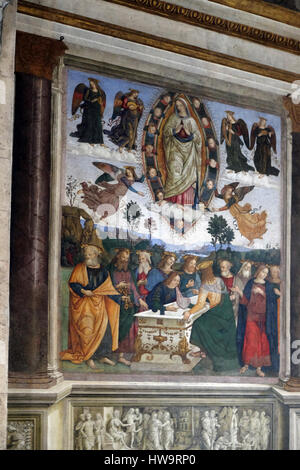 Assunzione della Vergine Maria affreschi del Pinturicchio nella Della Rovere cappella della chiesa di Santa Maria del Popolo, Roma, Italia Foto Stock