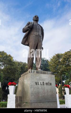 Il Vietnam, Hanoi, statua di Russo leader comunista V.I. Lenin Foto Stock