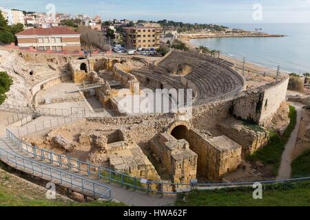 In Spagna, in Catalogna, Tarragona, Anfiteatro Romano 02 secolo e resti della chiesa romanica di Santa Maria del miracolo del XII secolo, costruito in hon Foto Stock