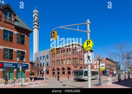 Canada, New Brunswick, Moncton, downtown, Main Street, Bell Aliant torre di comunicazione Foto Stock