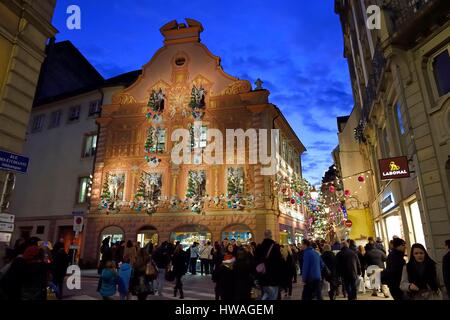 Francia, Bas Rhin, Strasburgo, elencato come patrimonio mondiale dall UNESCO, decorazione di Natale sul Christian Meyer pasticceria Foto Stock