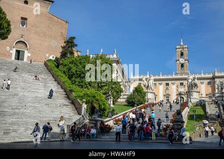 Italia Lazio Roma centro storico sono classificati come patrimonio mondiale dall' UNESCO, il quartiere di Roma Antica, la Basilica di Santa Maria in Aracoeli del VIth centur Foto Stock