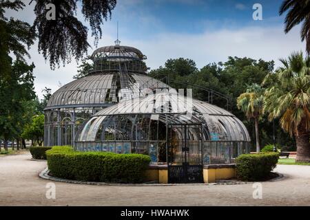Il Cile, Santiago, Parque Quinta Normal park, serra di antiquariato Foto Stock